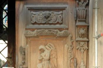 Detail dvěří ( © Aleš Marek 10/2006)