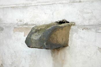 původní okap na odvod děšťové vody ( © Aleš Marek 10/2006)