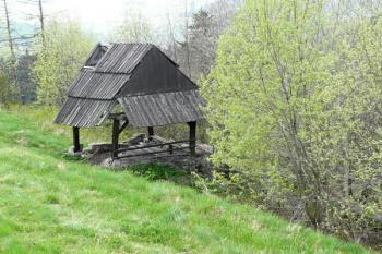 prostor, kde byla zjištěna kovářská dílna ( © Jan P. Štěpánek 05/2008)