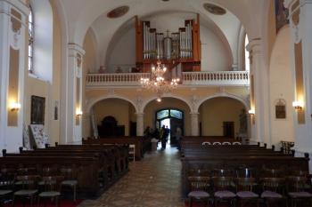 Interiér kostela Sv.Cyrila a Metoděje (© David Benda, 03/2016)