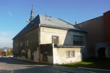 pohled na zadní partii staré radnice (© Ondřej Štěpánek, 10/2012)