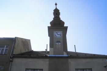 čelní pohled na věž staré radnice (© Ondřej Štěpánek 10/2006)