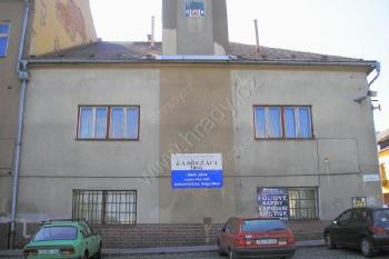 čelní pohled na budovu staré radnice (© Ondřej Štěpánek 10/2006)