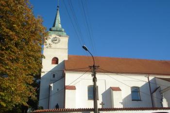 Kostel sv. Petra a Pavla Jedovnice (© Jan Celý, 10/2006)