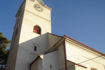 Kostel sv. Petra a Pavla Jedovnice (© Jan Celý, 10/2006)