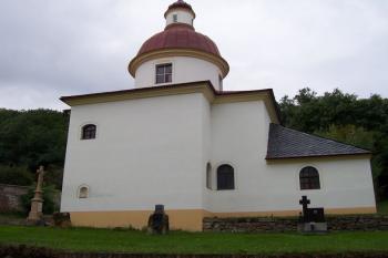 Pustiměř - kaple sv.Anny - stavba na starším základě (© Ivo Rozehnal, 09/2010)