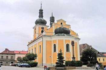 Kostel sv. Jakuba Většího v Úpici ( © Pavel Vítek 9/2007)