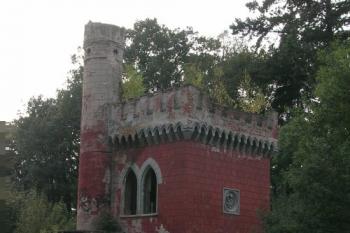 Bývalý lovecký zámeček, pohled od severovýchodu (© Adam Prokeš, 10/2006)