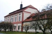 dvůr Býkov