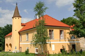 Západní nároží ( © Luděk Pitter 06/2006)