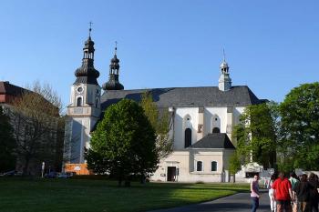 Kostel Narození Panny Marie (© Jiří Cukr, 05/2011)