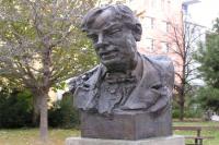 pomník Leopolda Bauera