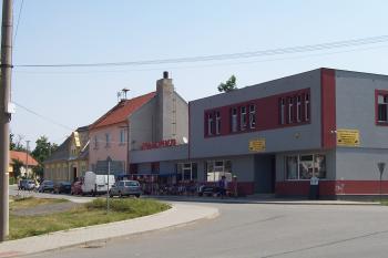 Dolní tvrz - dnešní stav místa ( © Ivo Rozehnal 08/2015)