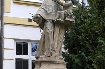 Kralice na Han - socha sv. Antonína Paduánského ( © Ivo Rozehnal 09/2015)