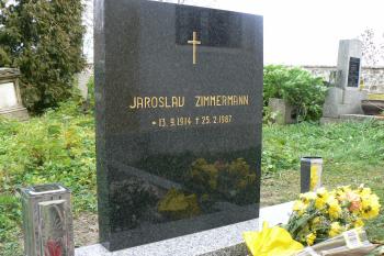 Hrob syna největšího z Čechů  (© Prudký Martin, 11/2010)