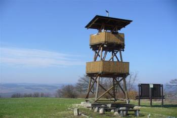 malý chlum - rozhledna  (© zdeněk komínek, 04/2010)