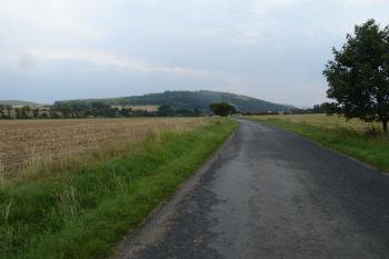 Kopec s hradem (© Jiří Čížek, 08/2007)