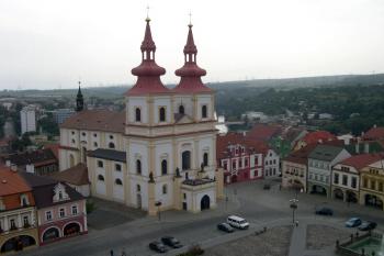 Kostel z radniční věže (© Ivan Grisa, 09/2004)