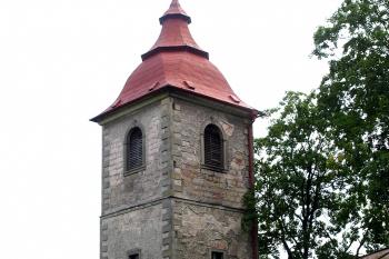 zvonice ze hřbitova ( © Milan Caha 08/2009)
