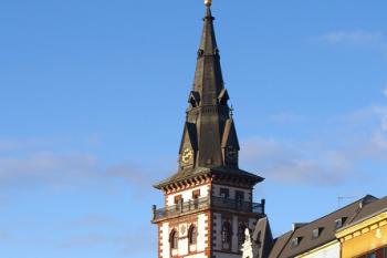 Městská věž z náměstí 1. máje ( © Radovan Smokoň 12/2006)