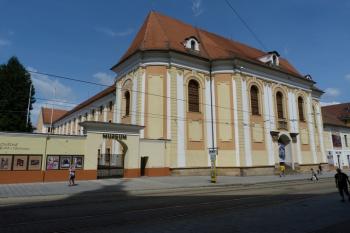 klášter klarisek s kostelem sv. Kláry (© František Kinař, 08/2014)