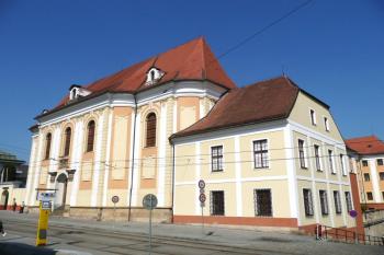 kostel sv. Kláry na náměstí Republiky ( © Jan P. Štěpánek 05/2009)