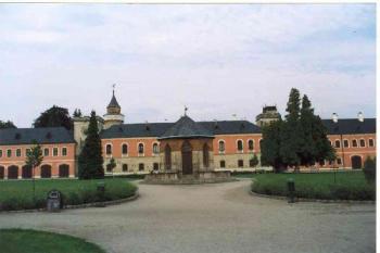 Sychrov (© radek dohnálek 2003)