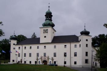 Zámek Třešť (© Marek Pouzar, 08/2007)