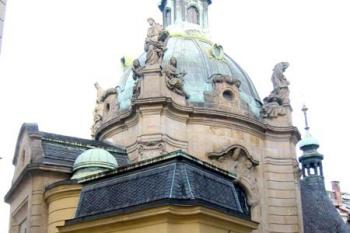 Kaple svatého Jana Sarkandera ( © Pavel Vítek 12/2006)