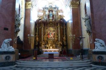 kostelem sv. Michala (© František Kinař, 08/2014)