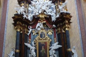 kostelem sv. Michala (© František Kinař, 08/2014)
