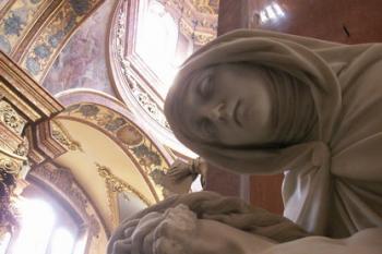 Pieta (© Anton Fedorenko, 12/2006)