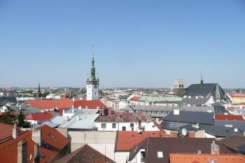 pohled ze zvonice na centrální část Olomouce ( © Jan P. Štěpánek 04/2009)