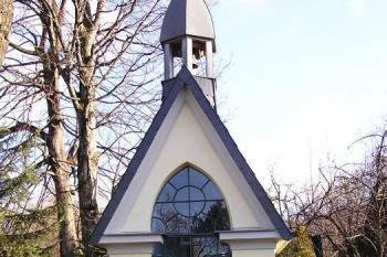 Průčelí kaple (© Jan P. Štěpánek, 12/2006)
