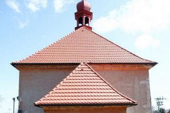 vstupní průčelí kostela ( © Pavel Zany Komárek 25.3. 2007)
