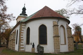 Kostel od jihovýchodu ( © Ivan Grisa 10/2009)