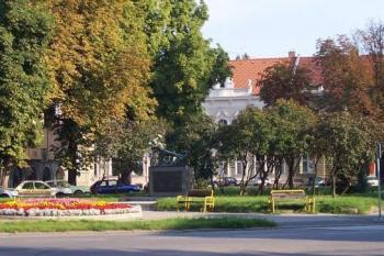 Pomník Padlých hrdinů (© Ivo Rozehnal, 07/2006)