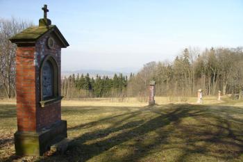 Křížová cesta ( © Jiří Čížek 03/2007)