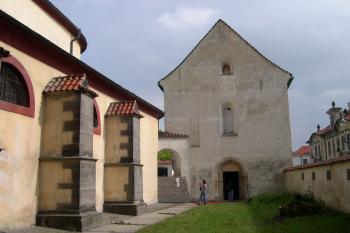 Západní průčelí ( © Ivan Grisa 09/2005)
