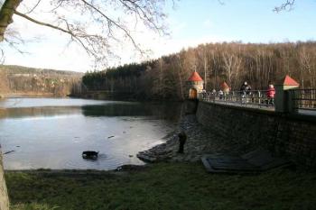 Harcovská přehrada 1.1.2007 (© Hana Kubikova, 01/2007)