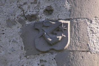 Kinižiho erb na nároží paláce ( © Jan P. Štěpánek 09/2007)