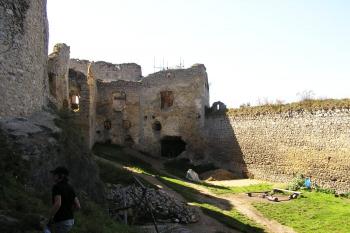 Jižní, palácová část středního hradu ( © Jan P. Štěpánek 09/2007)
