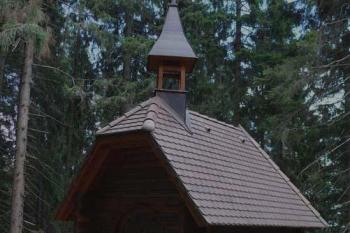 Kaple sv. Huberta u chaty (© Jiří Cukr, 07/2007)