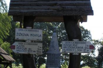 Žižkova mohyla (© Václav Čermák, 09/2006)