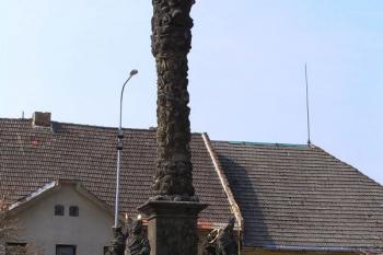 Sloup Nejsvětější Trojice (© Václav Čermák, 04/2006)