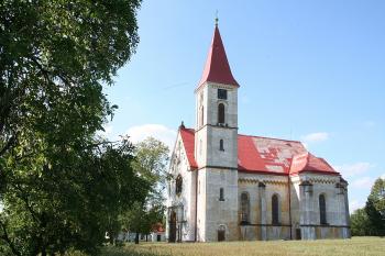 Kostel od jihozápadu ( © Ivan Grisa 06/2009)