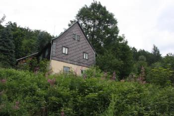 Dům s bedněným štítem v horním městě ( © Ivan Grisa 07/2010)