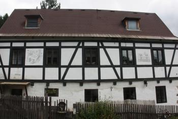 Hrázděný dům v horním městě ( © Ivan Grisa 07/2010)