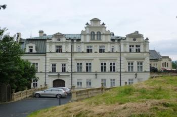 zámek Doubí (© Vlastislav Mareček, 06/2016)
