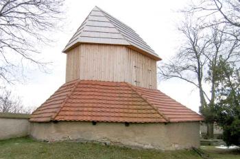 Zvonice ( © Pavel Vítek 01/2007)